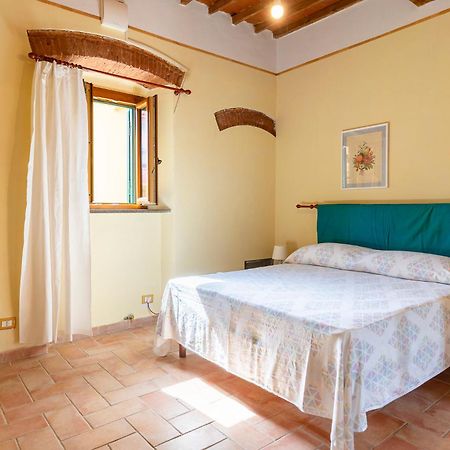 Livorno Yellow Apartament Near The Sea Exterior photo